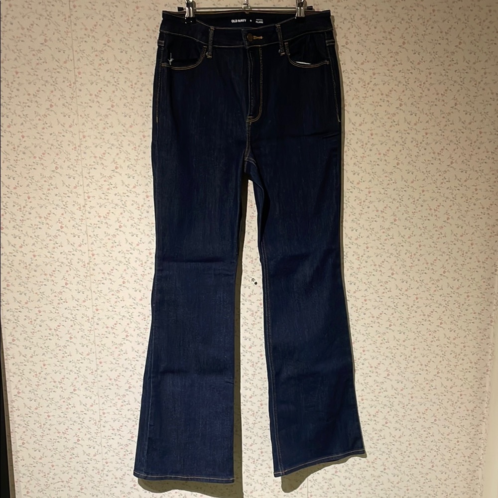 NWOT Old Navy High Rise Flare Size 8